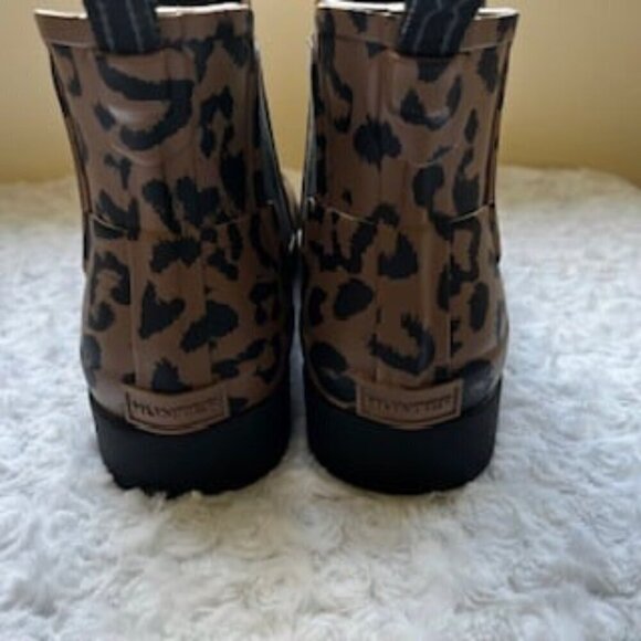 NEW Hunter Cheetah Print Rubber Pull On Rain Boots Women’s Sz 11 NWT - Picture 2 of 9